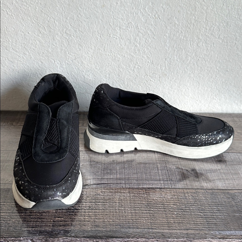 Naturalizer Women's Faya Slip On Sneakers in Size: 7M